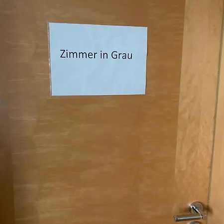 Ferienzimmer Oelhaf In Grau Self Check-in Mit Key Tresore