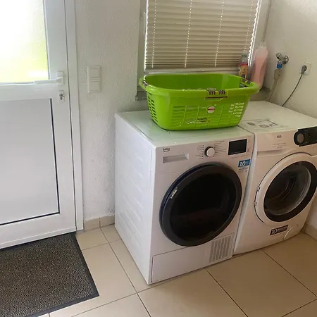Ferienzimmer Oelhaf In Grau Self Check-in Mit Key Tresore Privatunterkunft